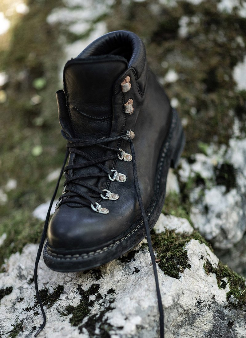hide-m | GUIDI 19 Men Hiking Boot, black horse leather