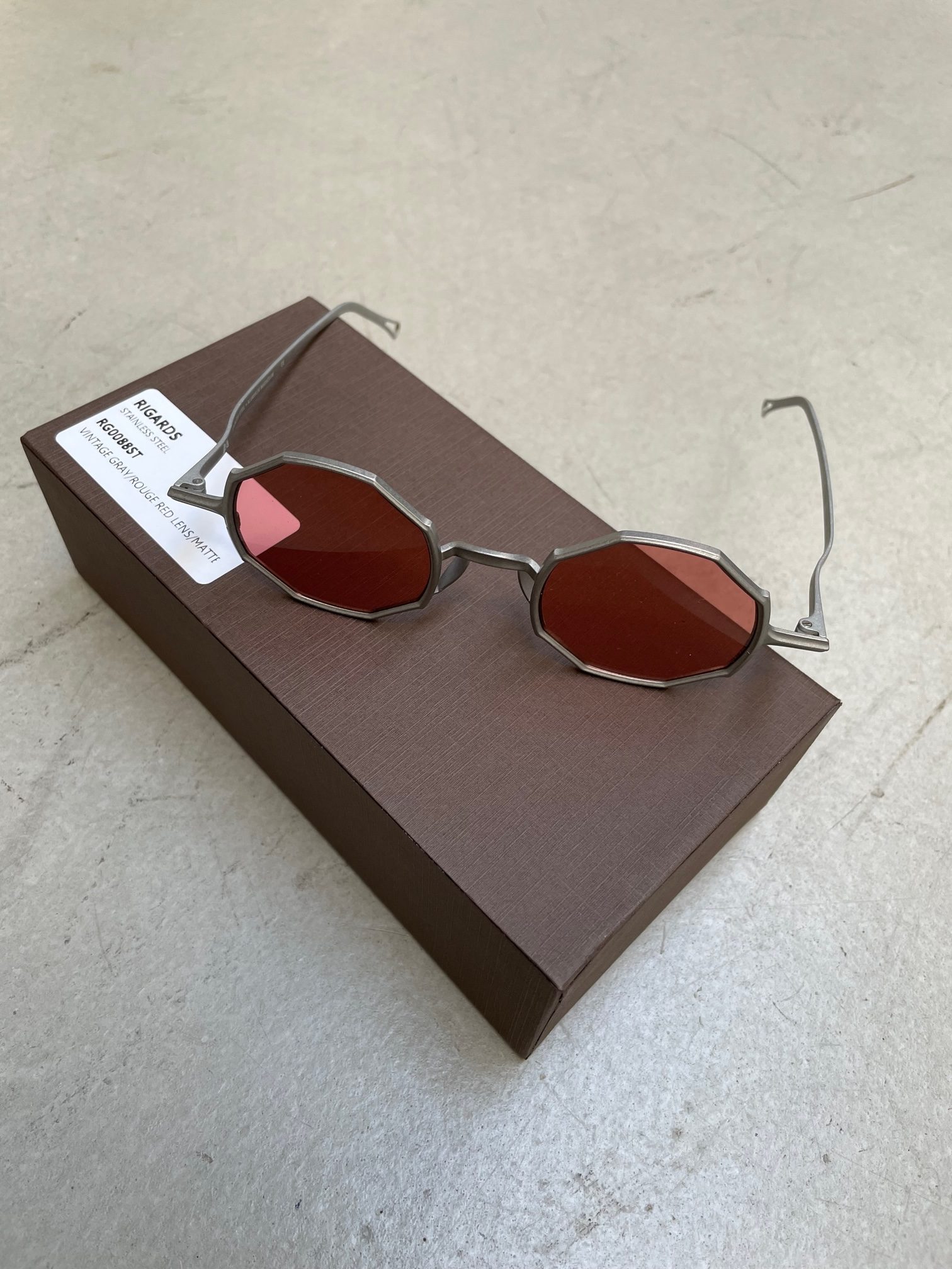 hide-m | RIGARDS RG0088ST grey, rouge lens sunglasses vintage