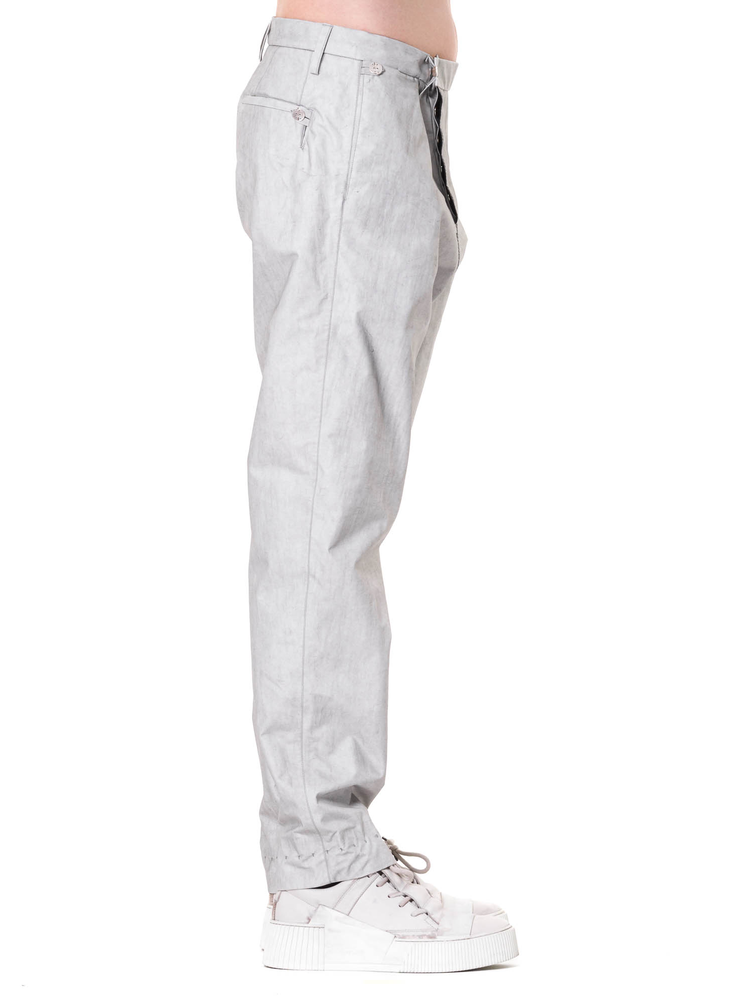 https://www.hide-m.com/wp-content/uploads/2023/05/Taichi-Murakami-Men-L-P-LC-Trousers-Origami-Pants-Herren-Hose-3-layer-nylon-waterproof-dusty-white-hide-m-4.jpg